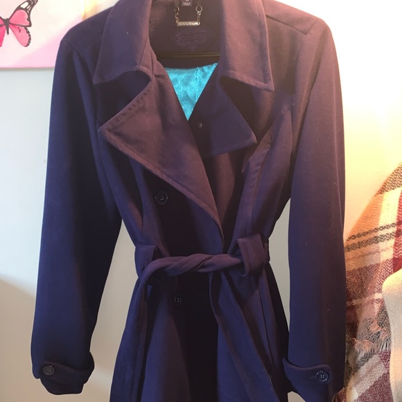 Wool trench coat - Picture 6 of 6